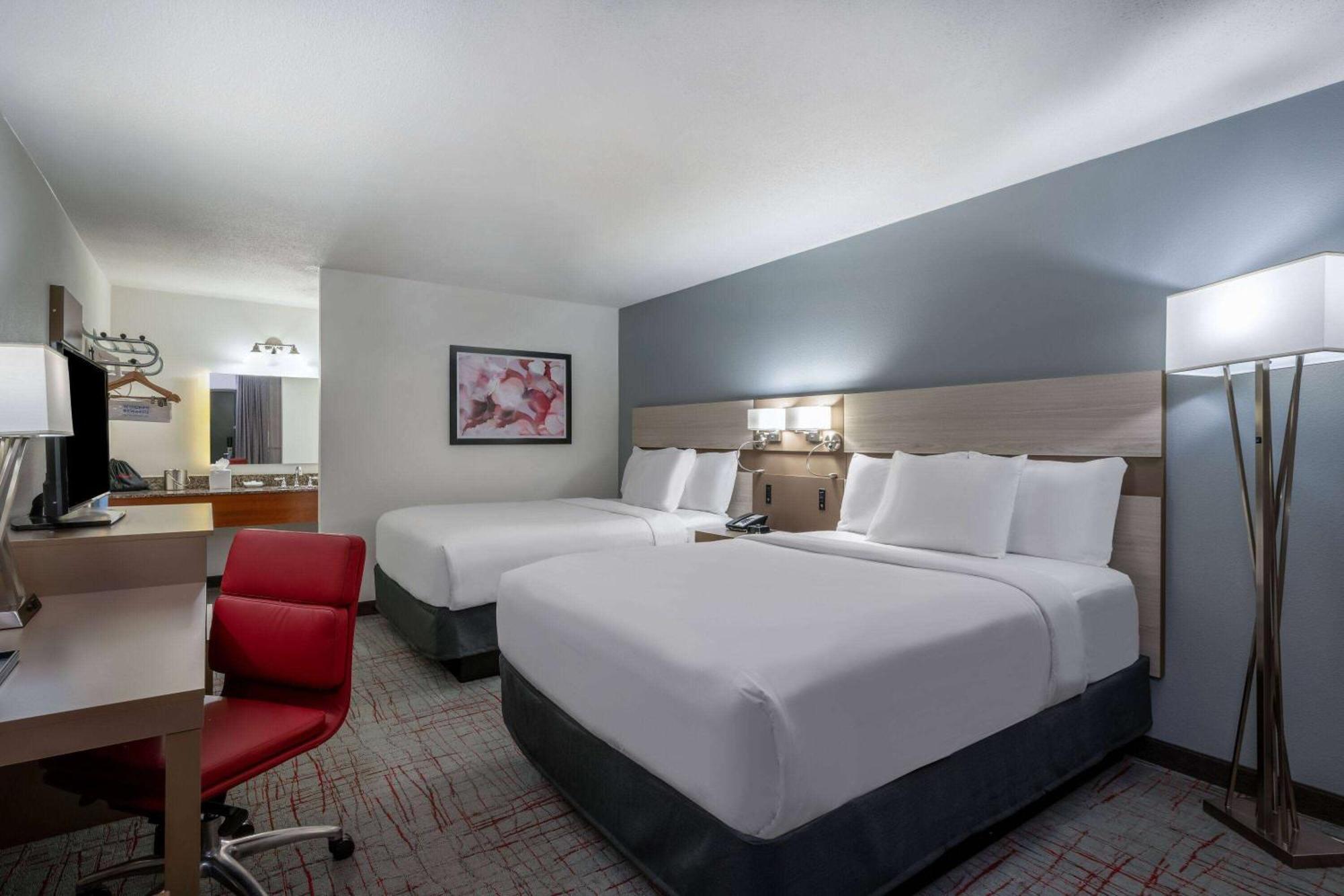Wyndham Garden Columbia-Ft Jackson Hotel Exterior foto